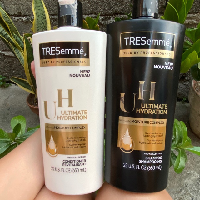 Tresemme Ultimate Hydration with Moisture Complex Shampoo Conditioner