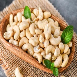 কাজু বাদাম কাঁচা | Kaju Badam | Cashew Nuts
